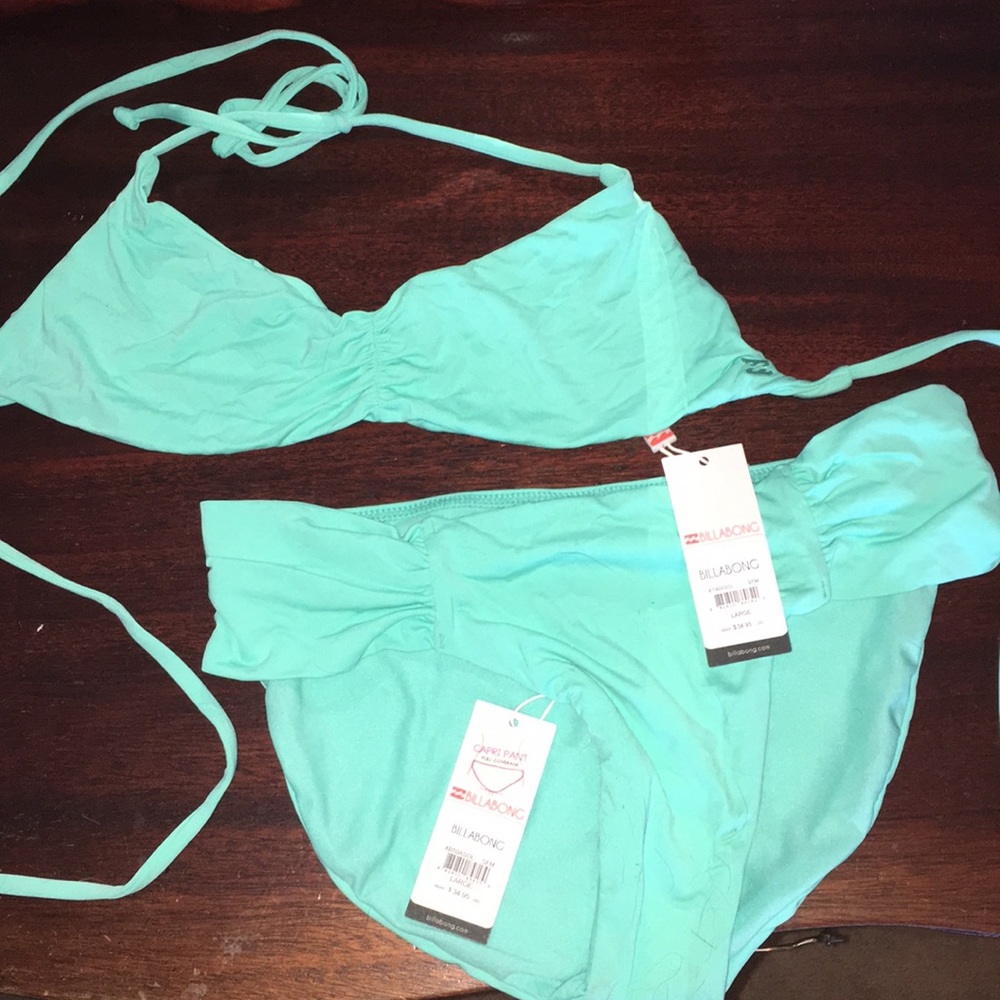 NWT Mint Billabong Bikini